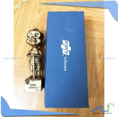 Tượng Cuder logo FPT Software có hộp ép nhũ Tượng Cuder logo FPT Software có hộp ép nhũ